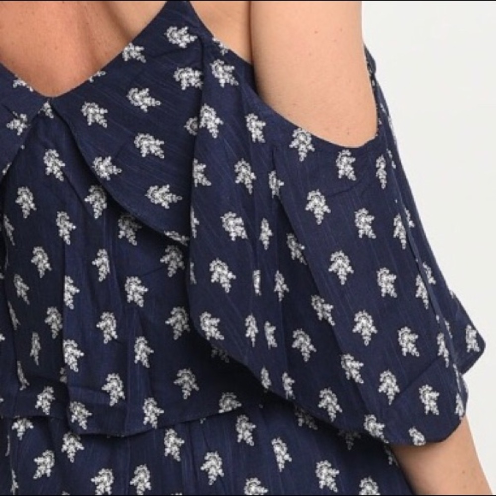☀️LAST3️⃣//NAVY PRINT COLD SHOULDER ROMPER - Picture 6 of 11